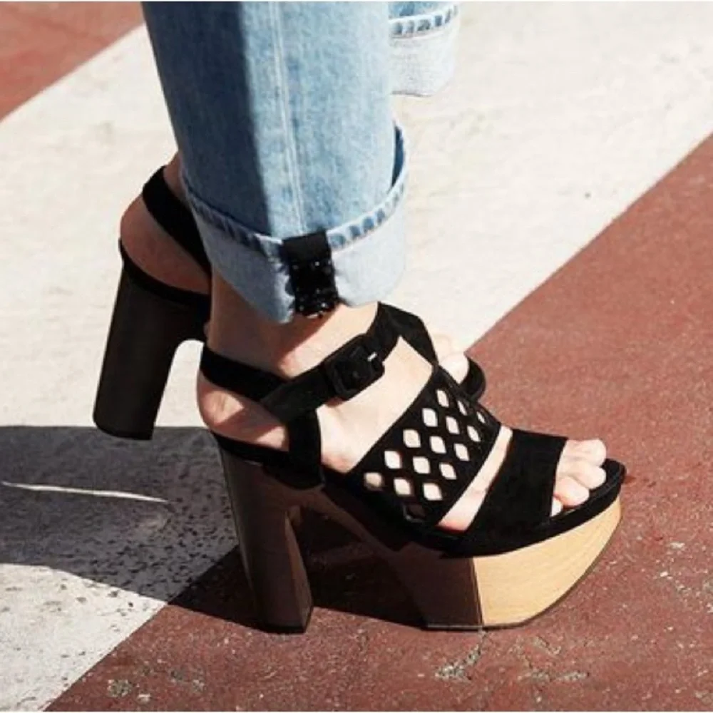 Robert Clergerie Black Suede Laser Cut Platform Heel Color Block Sandal EUC 38.5